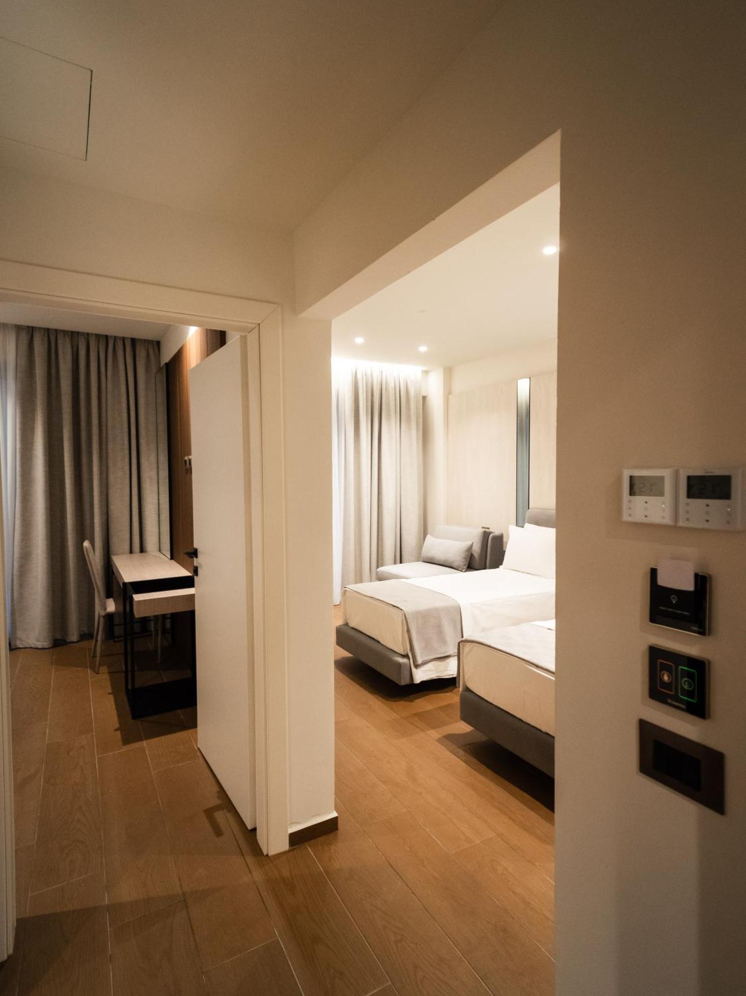 Jost Caravel Hotel Radhime Ngoại thất bức ảnh