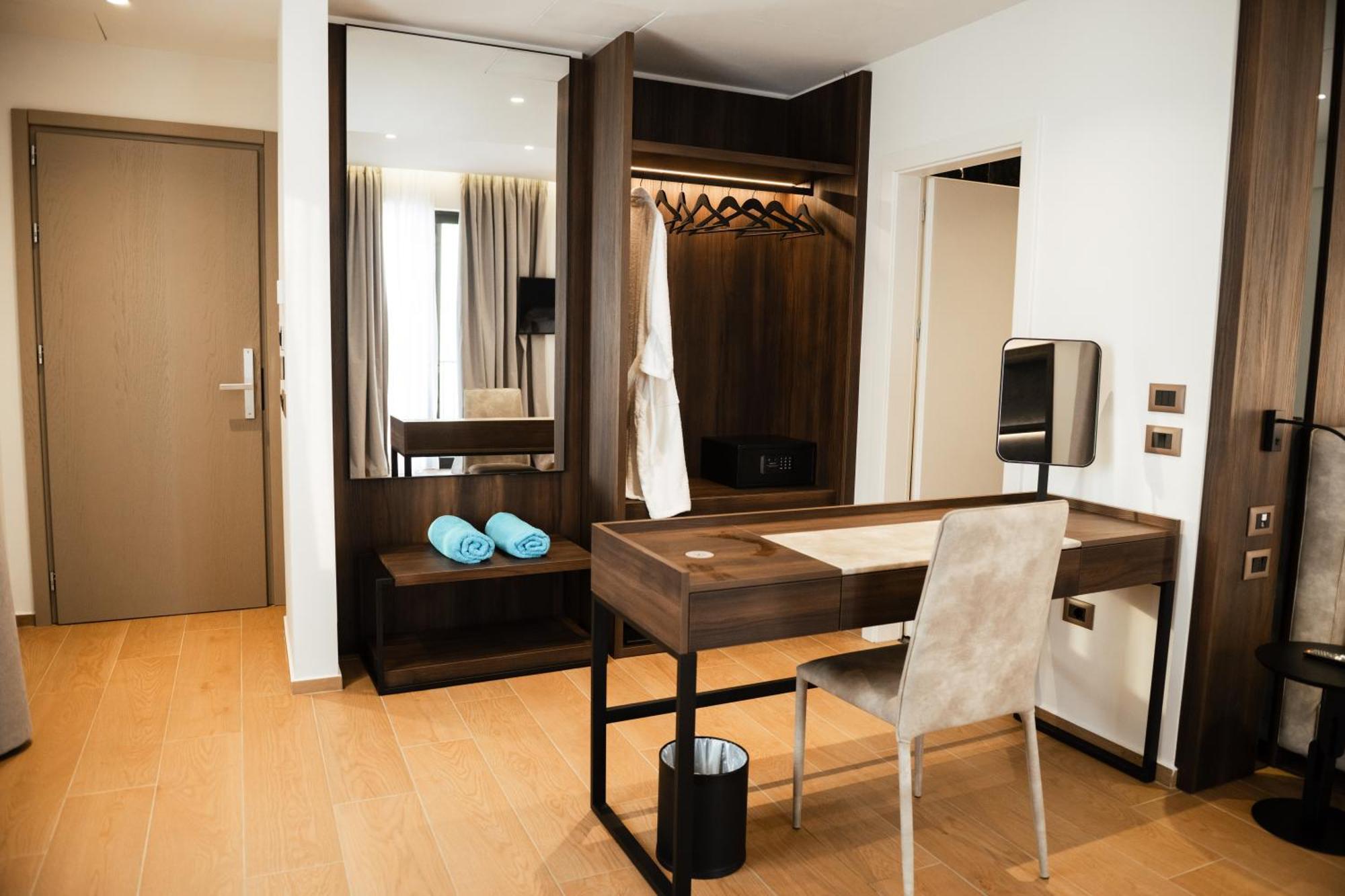 Jost Caravel Hotel Radhime Ngoại thất bức ảnh
