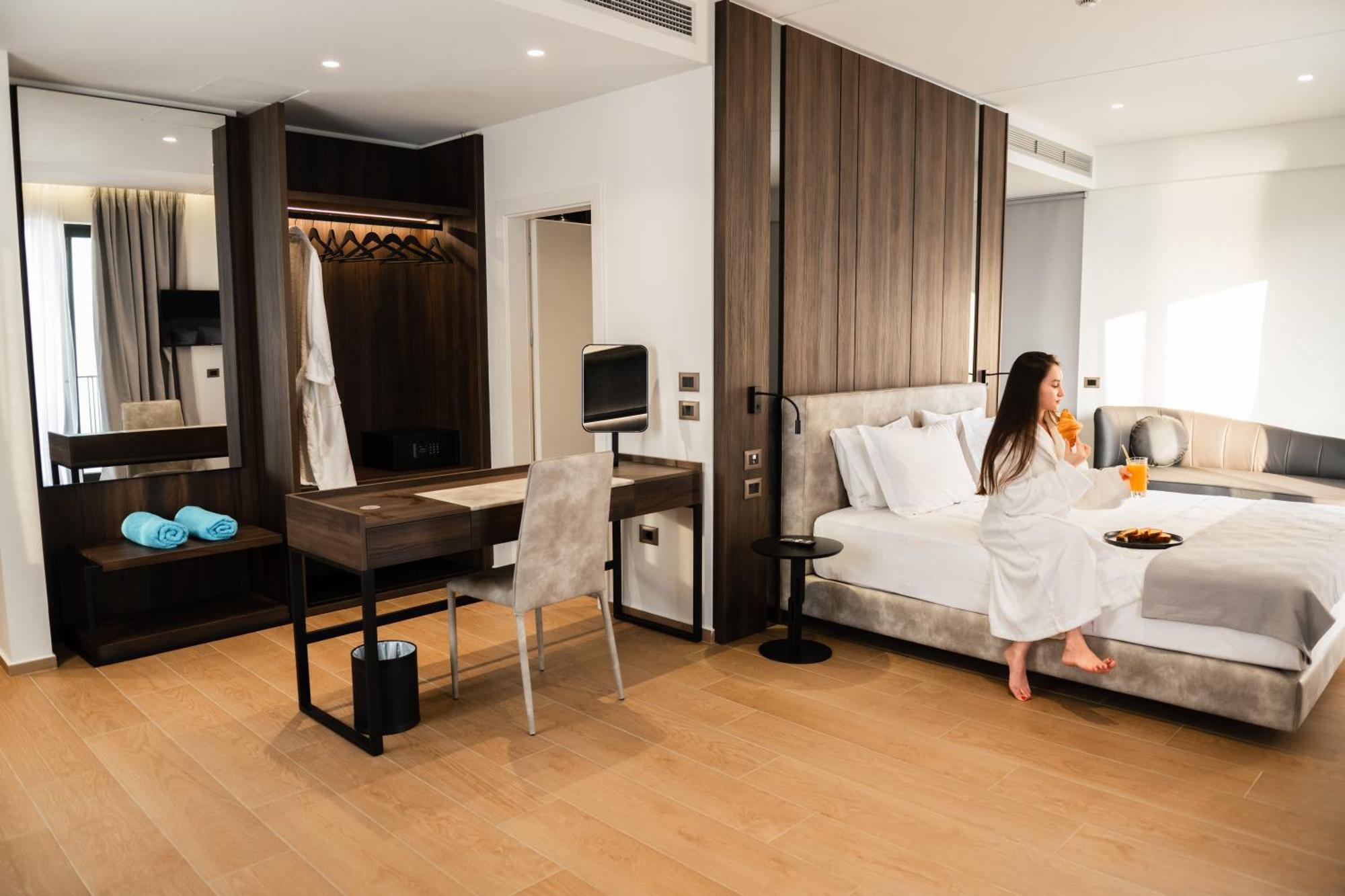 Jost Caravel Hotel Radhime Ngoại thất bức ảnh