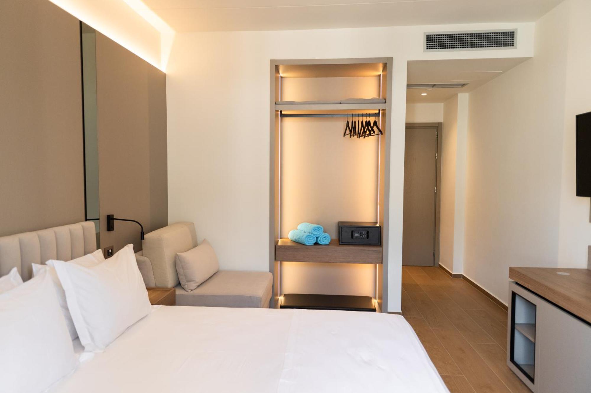 Jost Caravel Hotel Radhime Ngoại thất bức ảnh