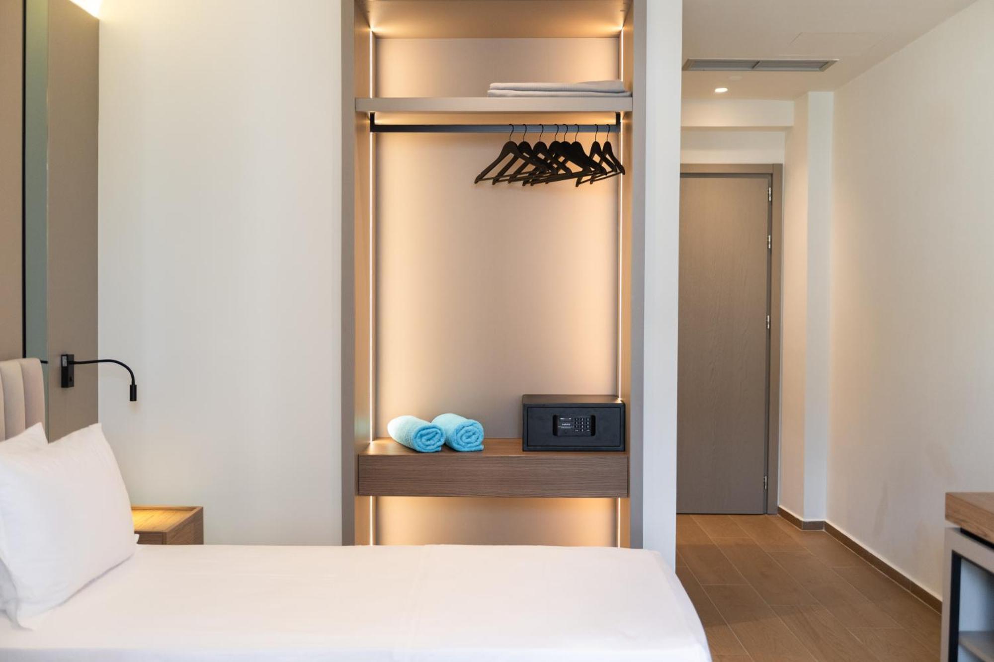 Jost Caravel Hotel Radhime Ngoại thất bức ảnh